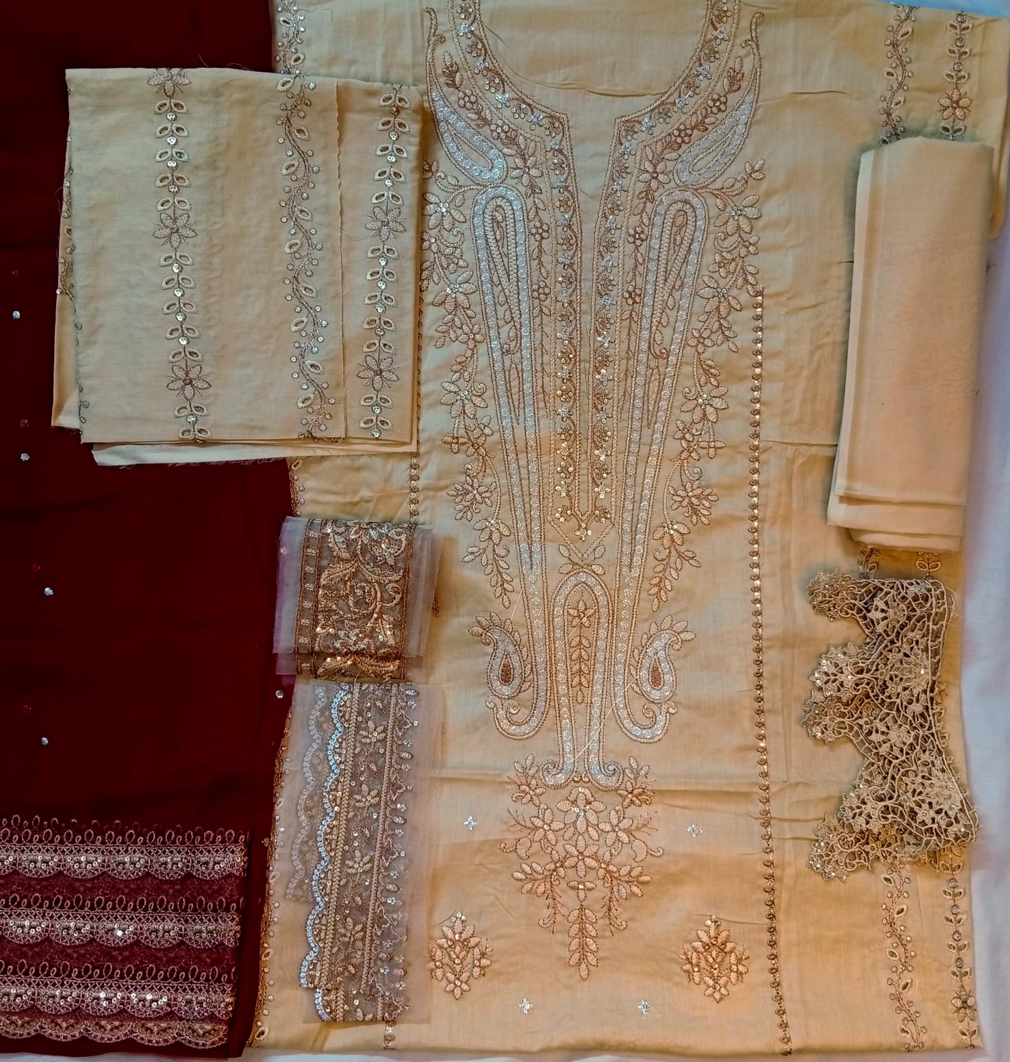 BLANCHED ALMON COLOR EMBROIDERED PATCHES MOTIFS CHIFFON MAROON DUPATTA