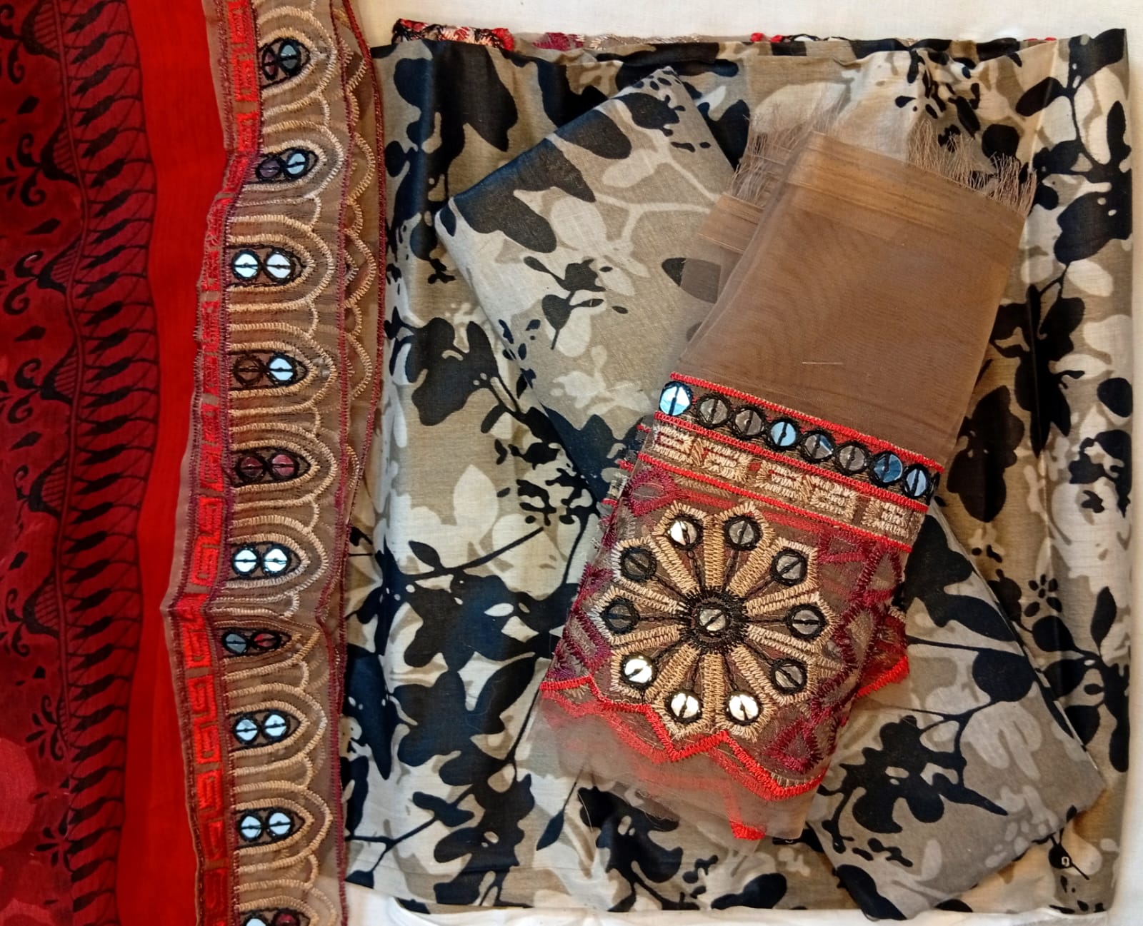 FLORAL DIGITAL PRINTED SUIT EMBROIDERED PATCHES READY TO WEAR EMBROIDERY DUPATTA